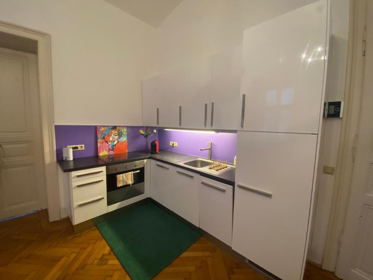 Charming Loft In Margareten District Of Виена Екстериор снимка