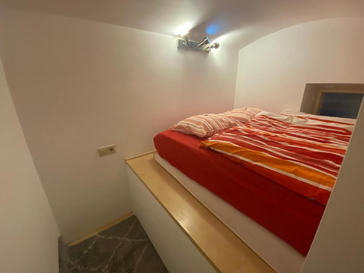 Charming Loft In Margareten District Of Виена Екстериор снимка